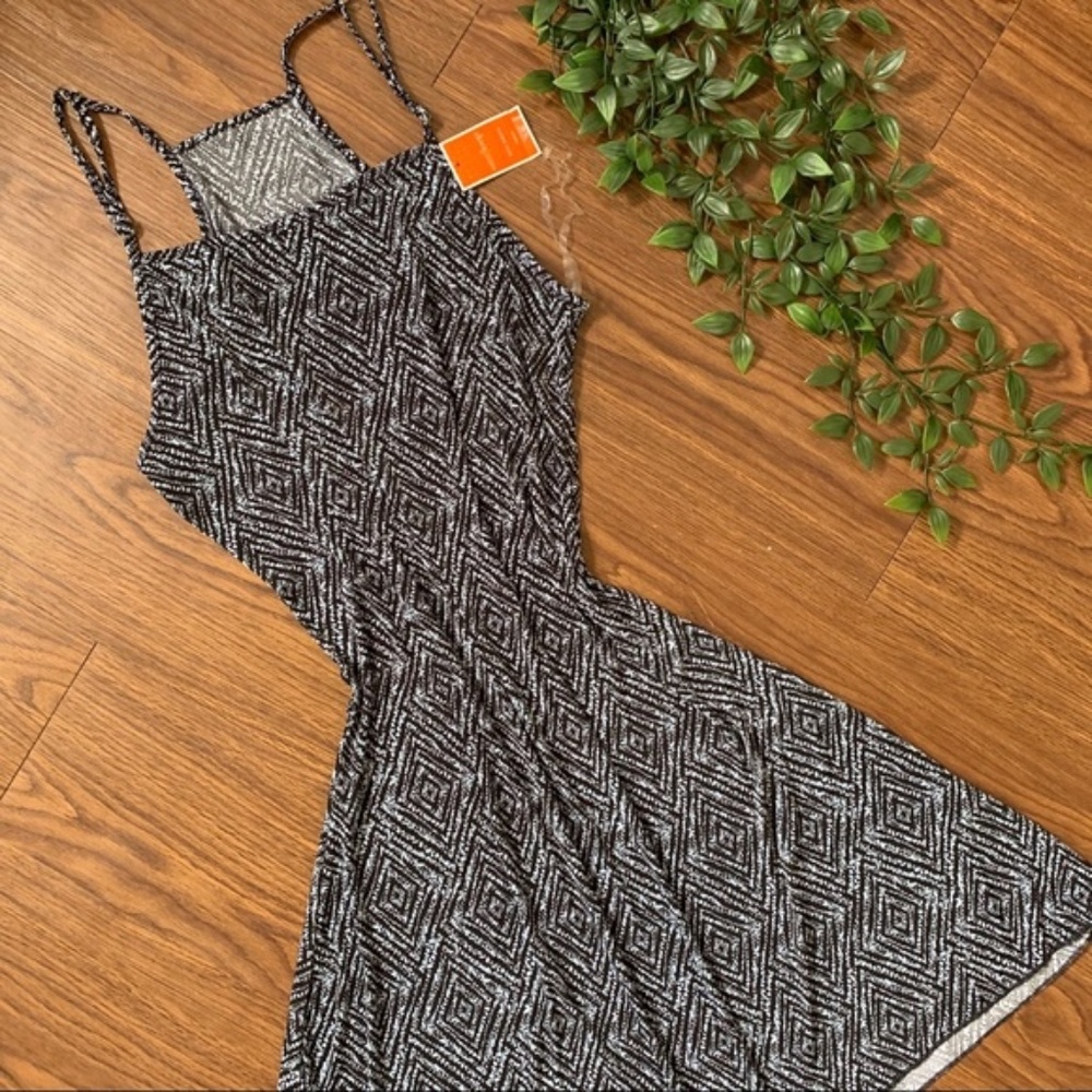 WEST LOOP HALTER DRESS